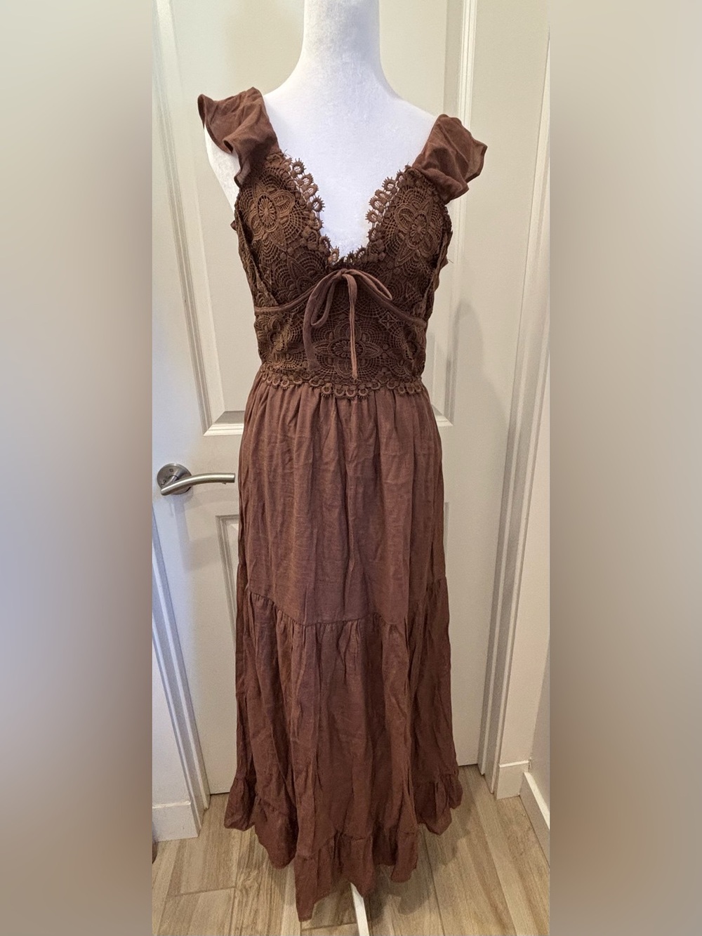 NWT Palm & Flower Brown Crochet Lace Maxi Dress with Ruffle Straps - S